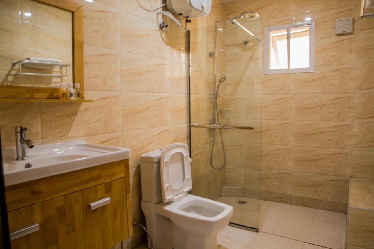 Bon Hotel Nest Ибадан Экстерьер фото