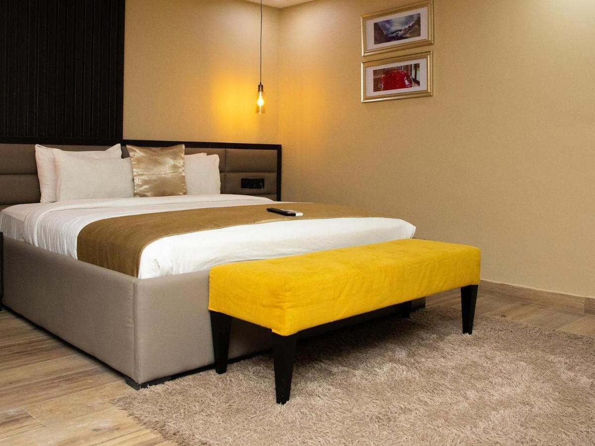 Bon Hotel Nest Ибадан Экстерьер фото