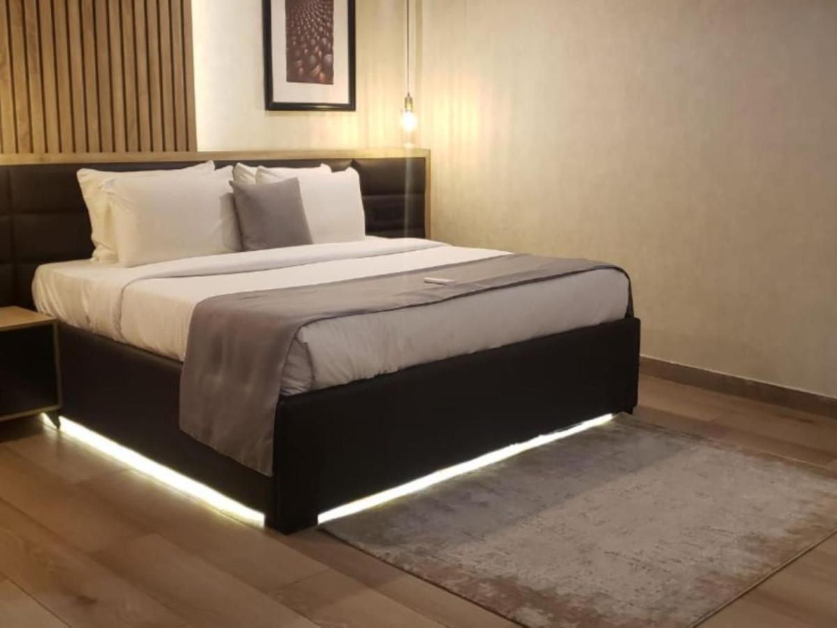 Bon Hotel Nest Ибадан Экстерьер фото