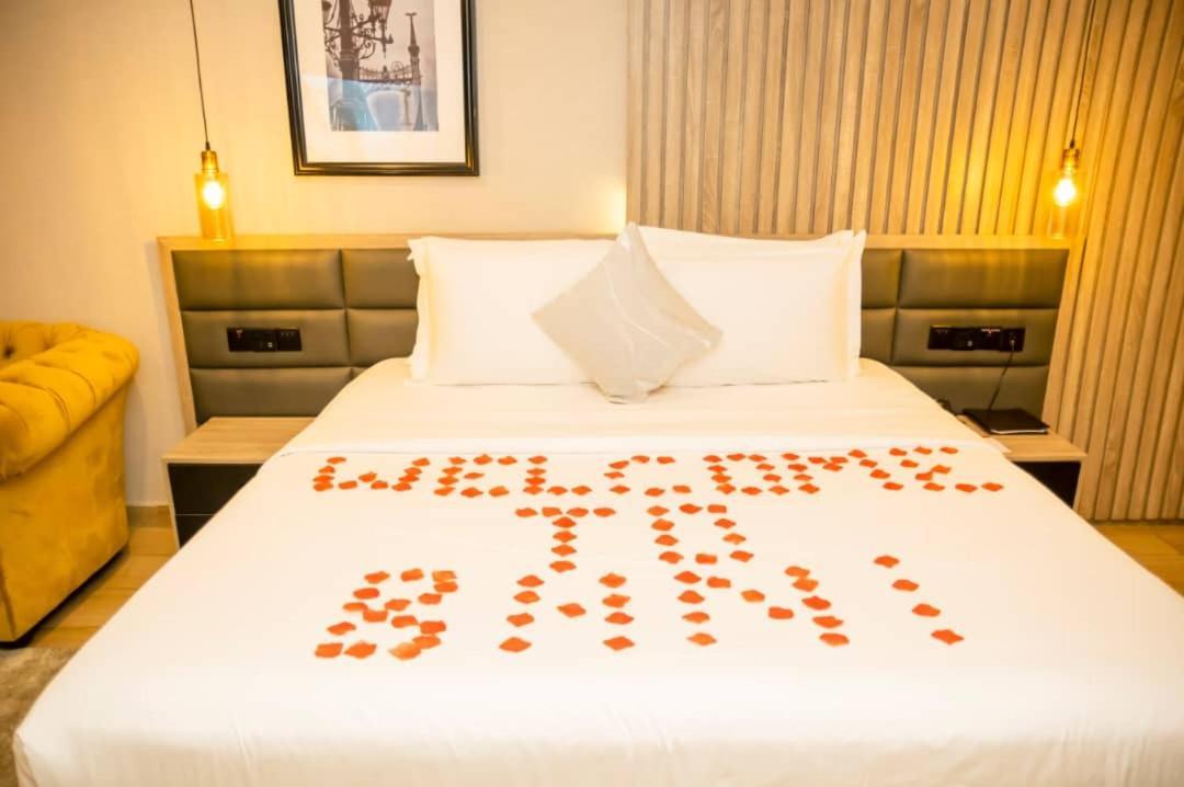 Bon Hotel Nest Ибадан Экстерьер фото